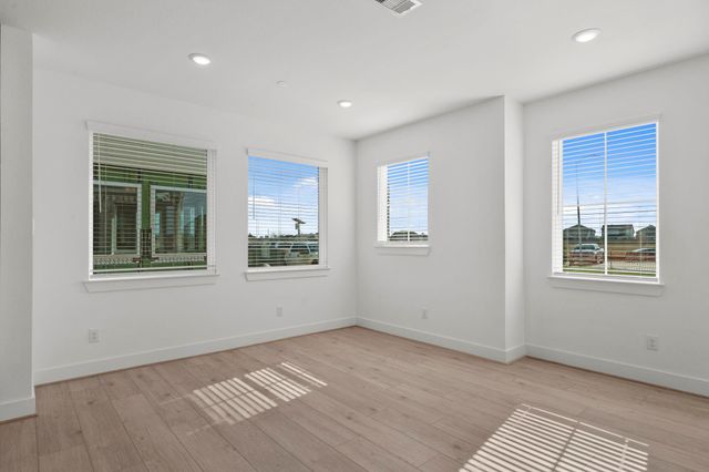 1302 Shaded Rock Drive, Missouri City, TX 77459