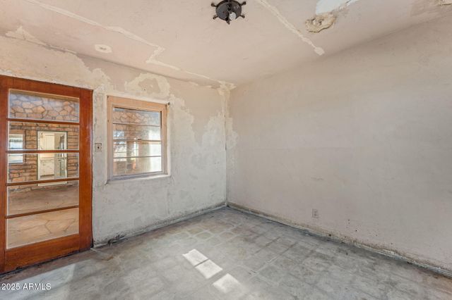 16057 S SICKLES RANCH Road, Peeples Valley, AZ 86332