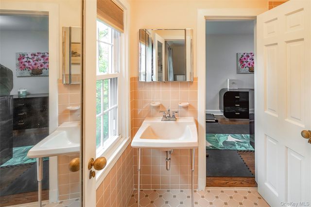 16 aka 80 Hereford Road, Bronxville, NY 10708