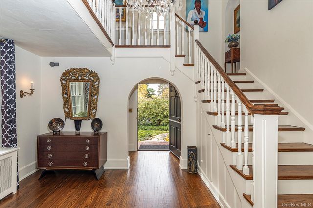 16 aka 80 Hereford Road, Bronxville, NY 10708