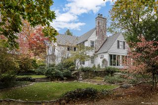 16 aka 80 Hereford Road, Bronxville, NY 10708