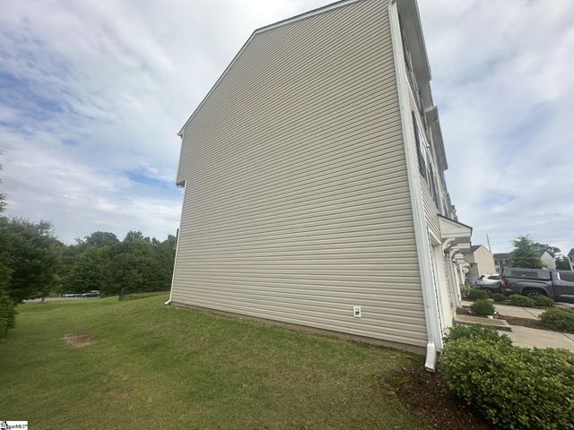 318 Parkridge Way, Simpsonville, SC 29680