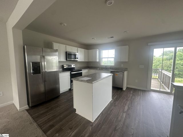 318 Parkridge Way, Simpsonville, SC 29680
