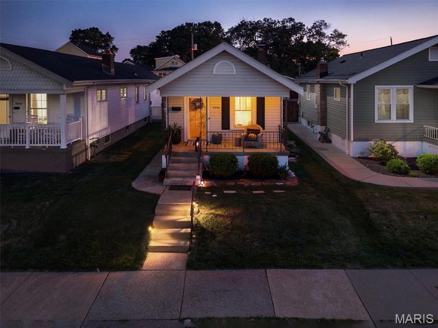 5446 Dempsey Avenue, St Louis, MO 63110