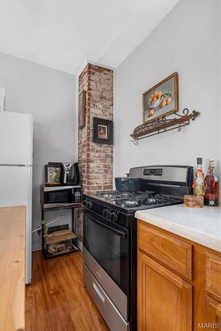 5446 Dempsey Avenue, St Louis, MO 63110