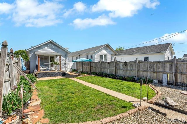 5446 Dempsey Avenue, St Louis, MO 63110