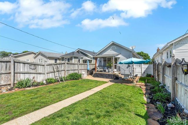 5446 Dempsey Avenue, St Louis, MO 63110