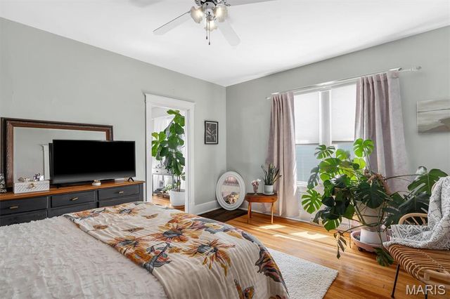 5446 Dempsey Avenue, St Louis, MO 63110