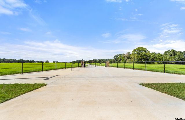 1147 N FM 346, Bullard, TX 75757