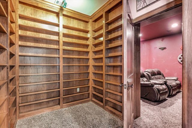 301 Circle DR, Horseshoe Bay, TX 78657