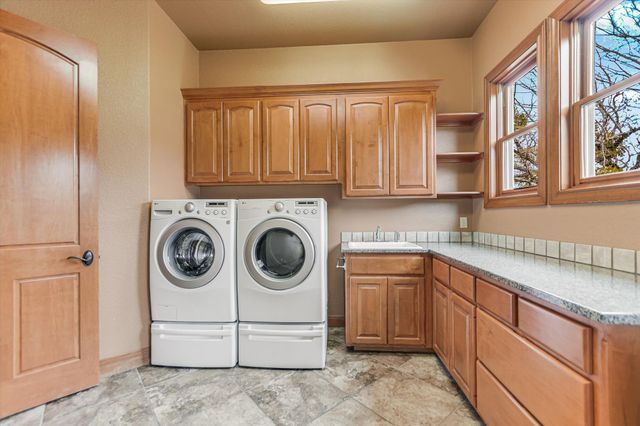 301 Circle DR, Horseshoe Bay, TX 78657