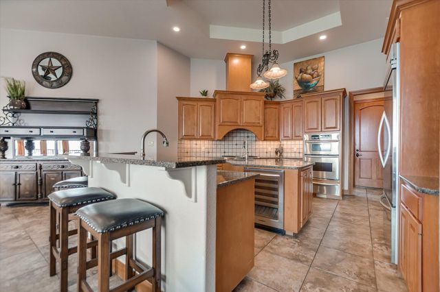 301 Circle DR, Horseshoe Bay, TX 78657