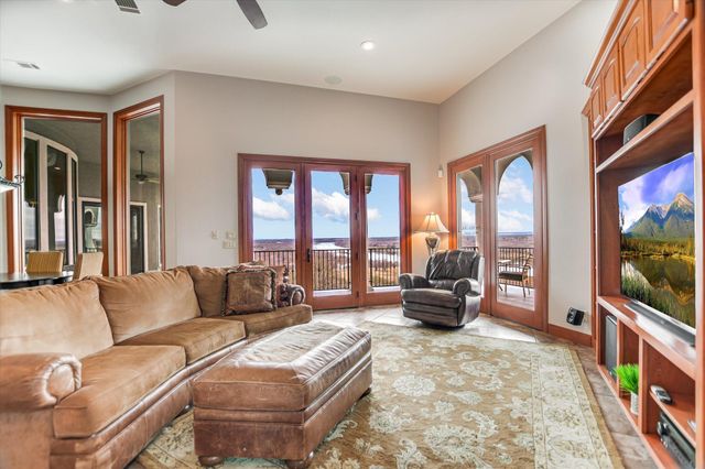 301 Circle DR, Horseshoe Bay, TX 78657