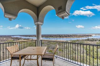 301 Circle DR, Horseshoe Bay, TX 78657