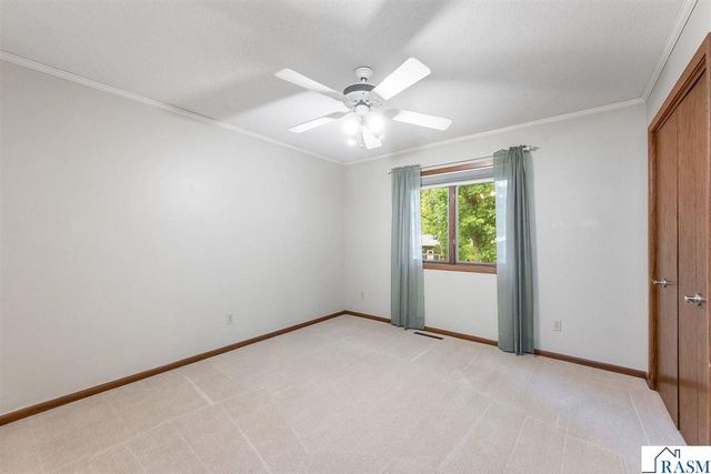1003 Shady Oak Drive, North Mankato, MN 56003