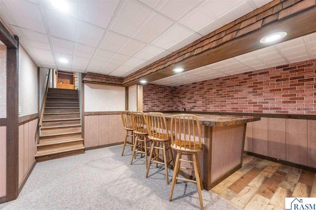 1003 Shady Oak Drive, North Mankato, MN 56003