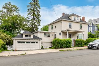 61 Highland Ave, Haverhill, MA 01830