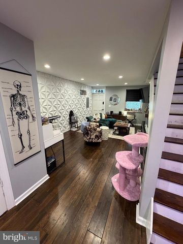 245 E ALLEN ST, Philadelphia, PA 19125