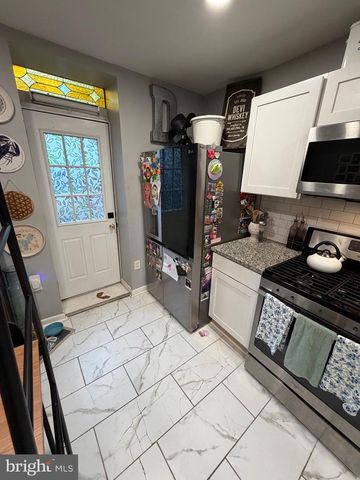 245 E ALLEN ST, Philadelphia, PA 19125