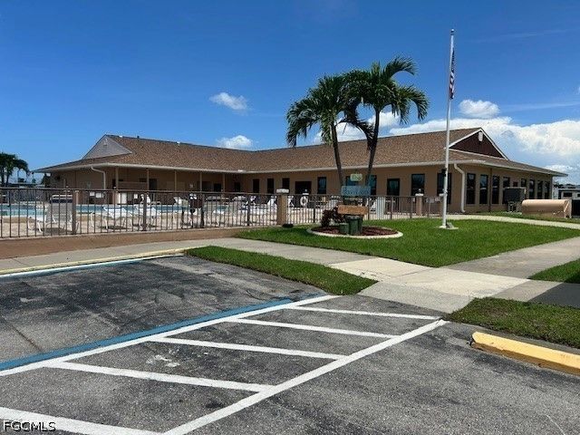 19681 Summerlin RD 256, Fort Myers, FL 33908