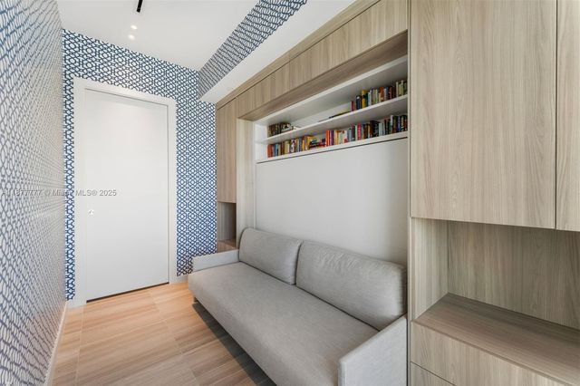 4701 N Meridian Ave 512, Miami Beach, FL 33140