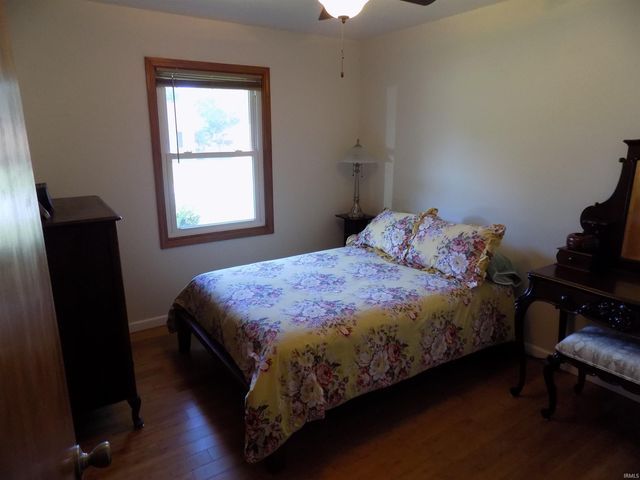 8666 Hanover Drive, Newburgh, IN 47630