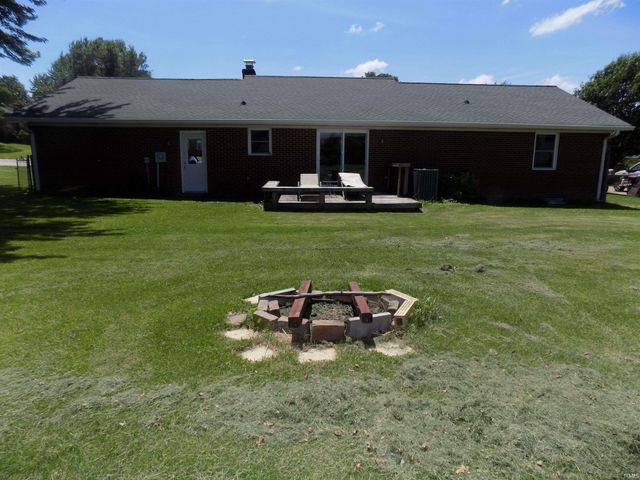 8666 Hanover Drive, Newburgh, IN 47630