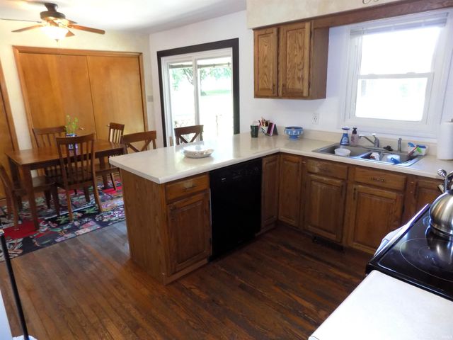 8666 Hanover Drive, Newburgh, IN 47630