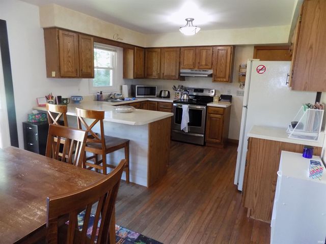 8666 Hanover Drive, Newburgh, IN 47630