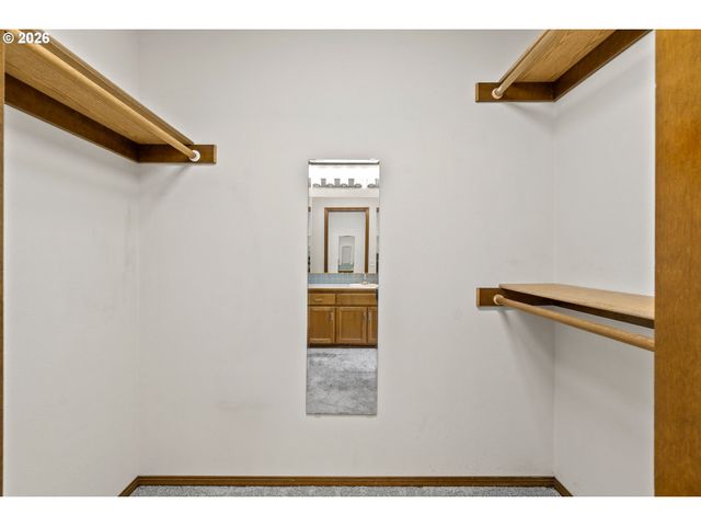 2204 Ne 158TH Ave, Portland, OR 97230