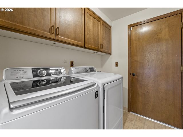 2204 Ne 158TH Ave, Portland, OR 97230