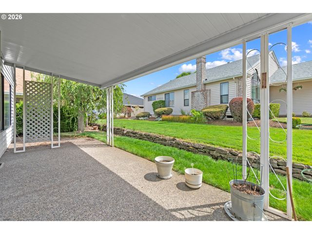 2204 Ne 158TH Ave, Portland, OR 97230
