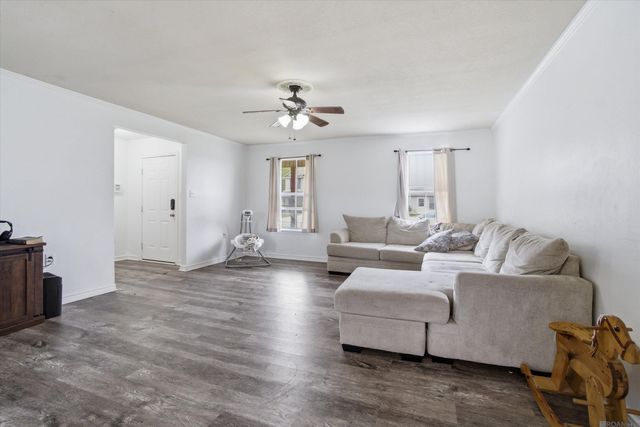 23949 Southpark Ln, Denham Springs, LA 70726