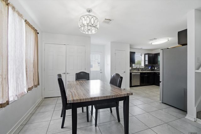 23949 Southpark Ln, Denham Springs, LA 70726