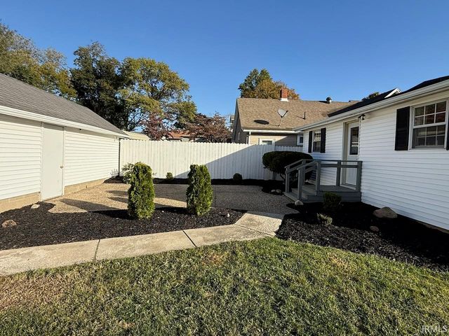 209 S Main Street, Fort Branch, IN 47648