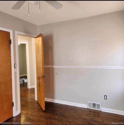 17190 Lennane Street, Redford Charter Township, MI 48240