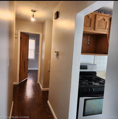 17190 Lennane Street, Redford Charter Township, MI 48240