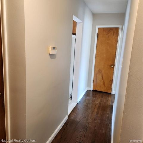 17190 Lennane Street, Redford Charter Township, MI 48240