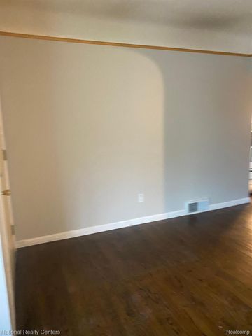 17190 Lennane Street, Redford Charter Township, MI 48240