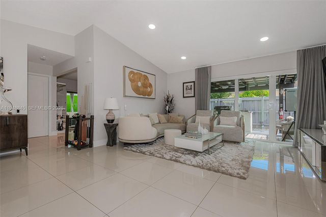 22173 SW 98th Ct, Cutler Bay, FL 33190