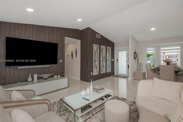 22173 SW 98th Ct, Cutler Bay, FL 33190