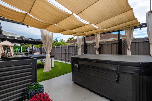 22173 SW 98th Ct, Cutler Bay, FL 33190