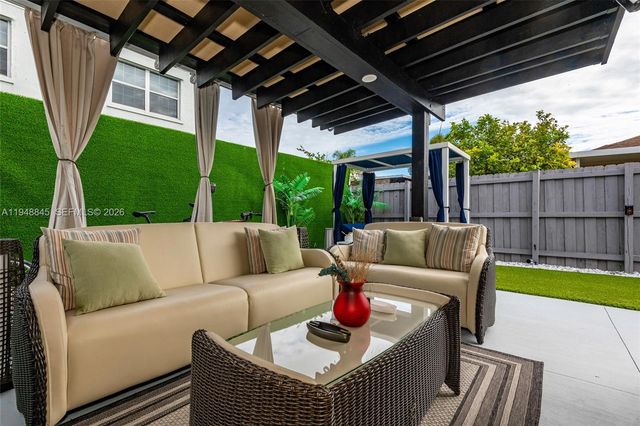 22173 SW 98th Ct, Cutler Bay, FL 33190