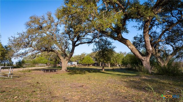 8440 State Highway 239, Goliad, TX 77963