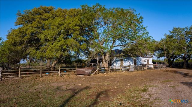 8440 State Highway 239, Goliad, TX 77963