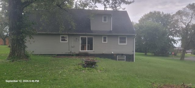94 Hilltop Drive NE, Newark, OH 43055