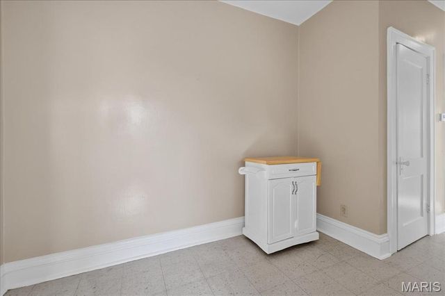 5023 Lansdowne Avenue, St Louis, MO 63109