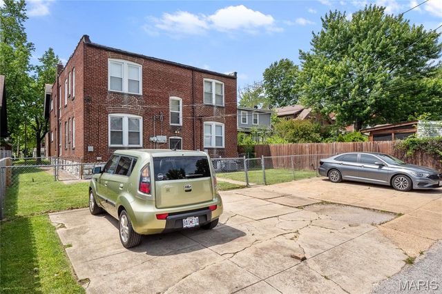 5023 Lansdowne Avenue, St Louis, MO 63109