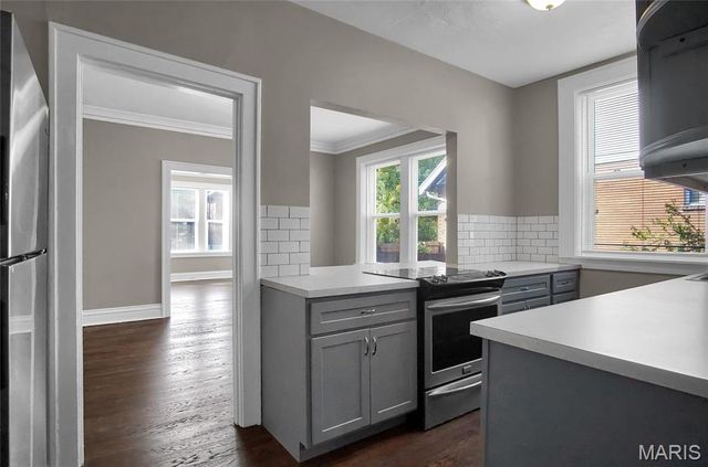 5023 Lansdowne Avenue, St Louis, MO 63109
