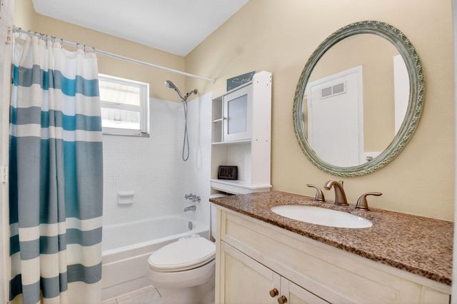 112 SW 9th Street, Boynton Beach, FL 33426